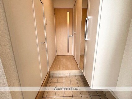 ウエストビレッジ　Ⅱ[1LDK/50.55m2]の玄関