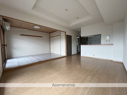 ルモン甲西中央[3LDK/63.64m2]のリビング・居間