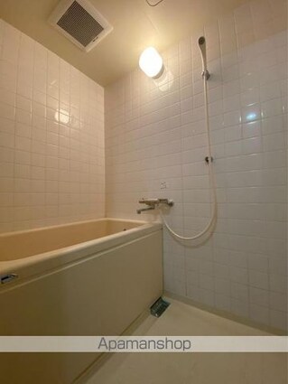 パークハイムカタモト[3LDK/69.3m2]のバス