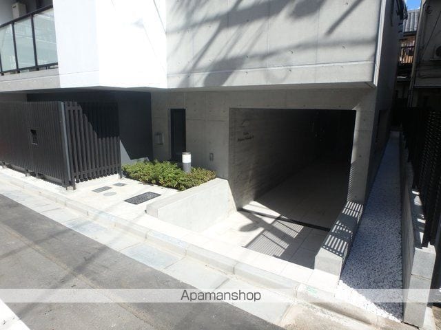 CREAL門前仲町の玄関写真