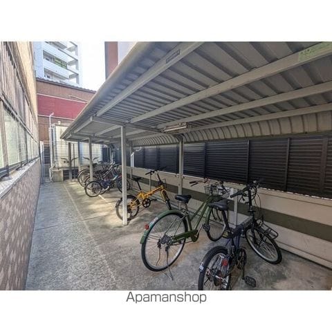 CRECER新栄の外観写真