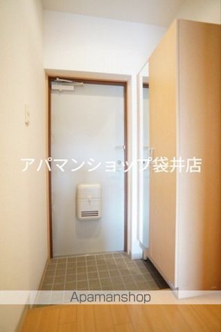 アスティオンIIの内装写真