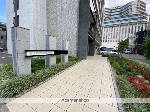 エスリード新福島の玄関写真