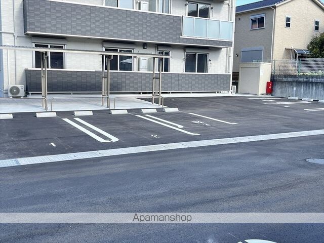 和歌山県海南市重根西２丁目[1LDK/53.26m2]の共用部1