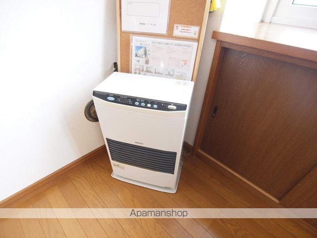 コートヒルズ美しが丘Aの内装写真