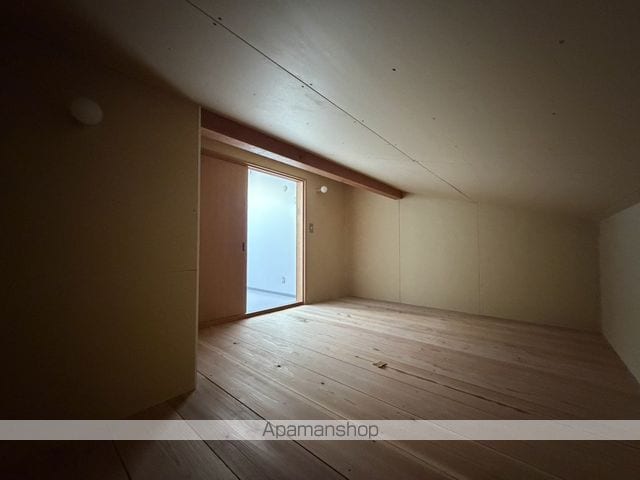 伊島町2丁目メゾネットの内装写真