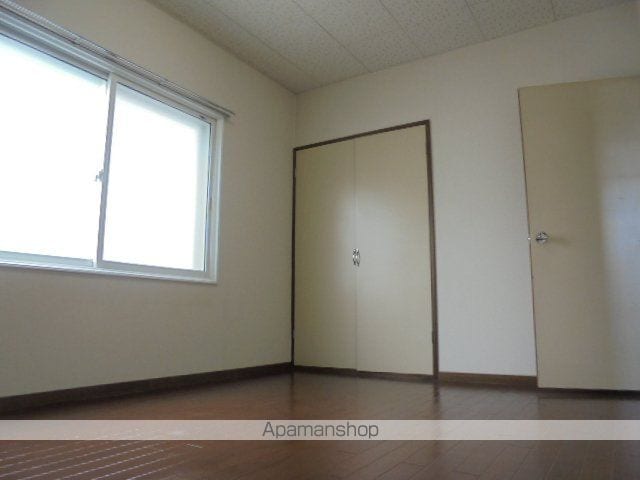 元町アパートメントの内装写真