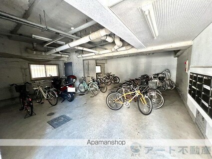 ラス・フローレス[1K/24.75m2]の駐車場