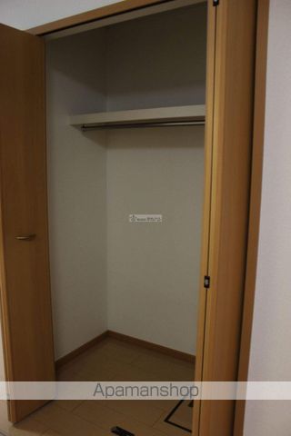プラダ グレイスの内装写真