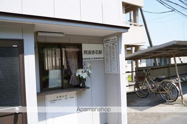 セレブリティ Bの周辺写真