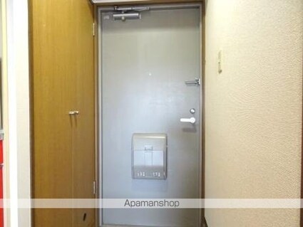 ロイヤルハーモニー[1K/26.5m2]の玄関