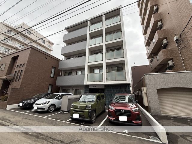 アリュール南6条の外観写真