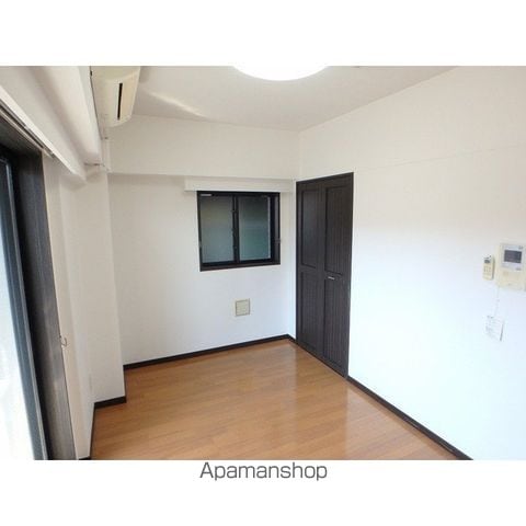 グリフィン横浜・桜木町十番館の内装写真