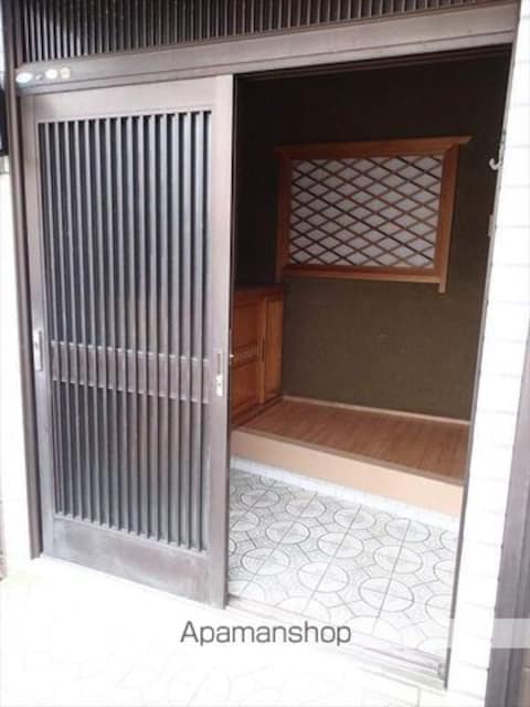 和歌山県和歌山市和歌浦東３丁目[3DK/69.3m2]の玄関
