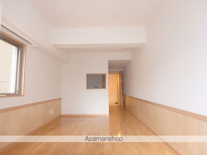 アムス四谷三丁目[1R/32.3m2]のリビング・居間