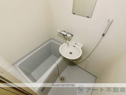 レオパレスコンフォール・タナカ[1K/23.18m2]のバス