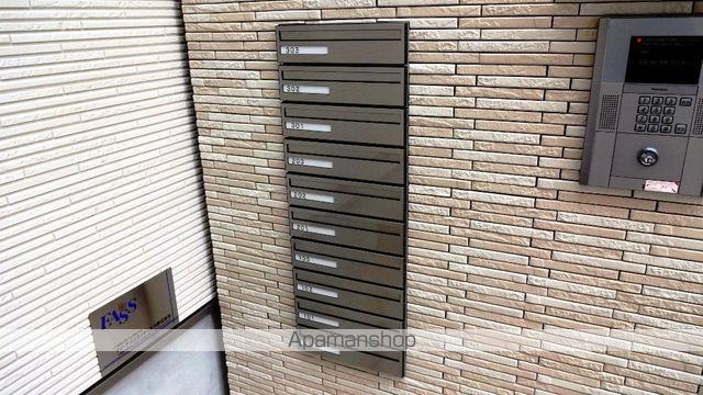 フジパレス宝塚南I番館の玄関写真