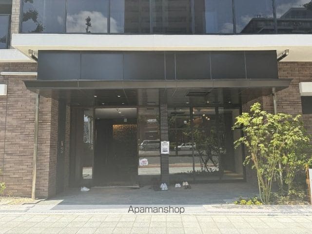 RJRプレシア南堀江の玄関写真