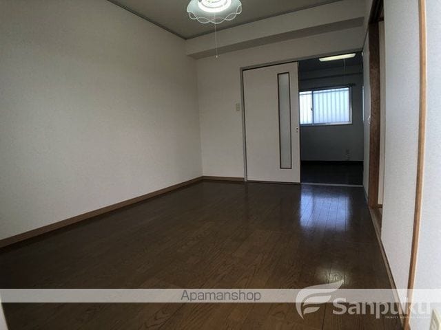 ハイツ南松山の内装写真