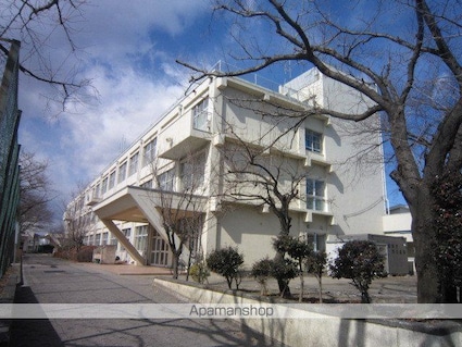 しゃんぐりらひる[2LDK/57m2]の周辺3