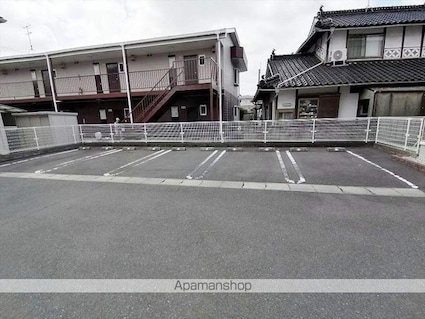 グリーンコーポ板谷　Ｄ棟[3LDK/79.07m2]の駐車場2