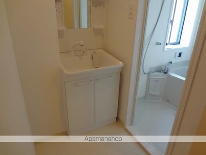 ＴＲＥＮＴＥ　ＬＵＭＩＥＲＥ[2LDK/63m2]の洗面所