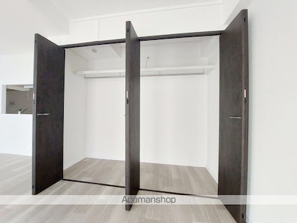 セレネ弐番館[2LDK/69.3m2]の収納