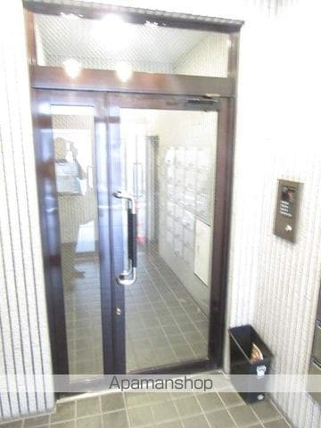オークハウス浅草の玄関写真