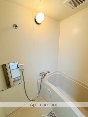 ジョイナス四ツ葉町 A棟の内装写真