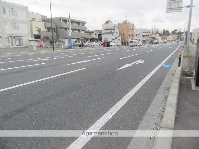 ウラナスAIの周辺写真
