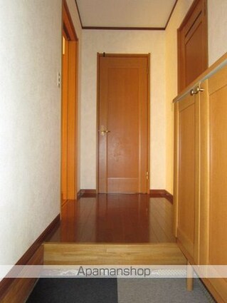 長野県長野市篠ノ井布施高田[1LDK/50.51m2]の玄関
