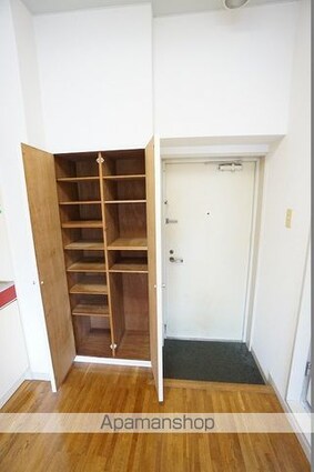 ラメゾンコマ[1R/22.36m2]の玄関