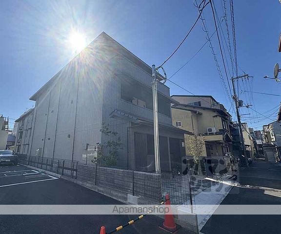 ヴァンソレイユ二条の外観写真