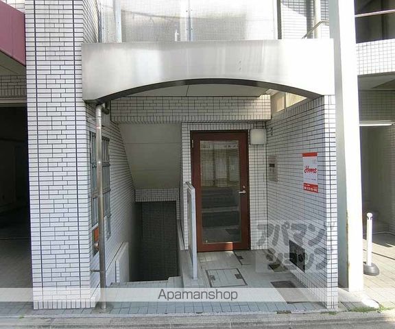 ホームズさいいんの玄関写真