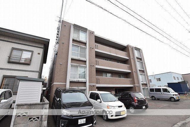 メゾンエクレーレ北37条の外観写真
