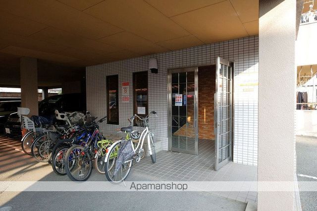 サンヴェール高槻の玄関写真