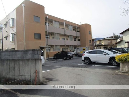 アパルトマン上松[3LDK/71m2]の外観4