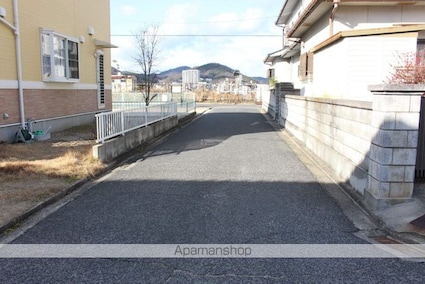 コーポ花咲[2K/33.51m2]の周辺2