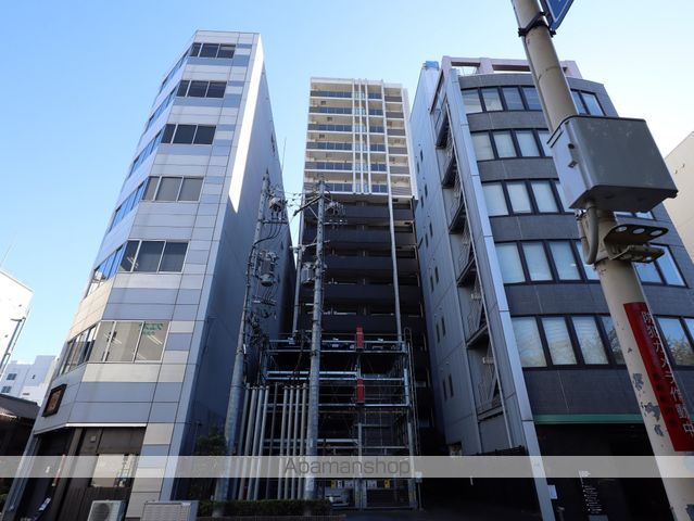 プレサンスジェネ丸の内の外観写真