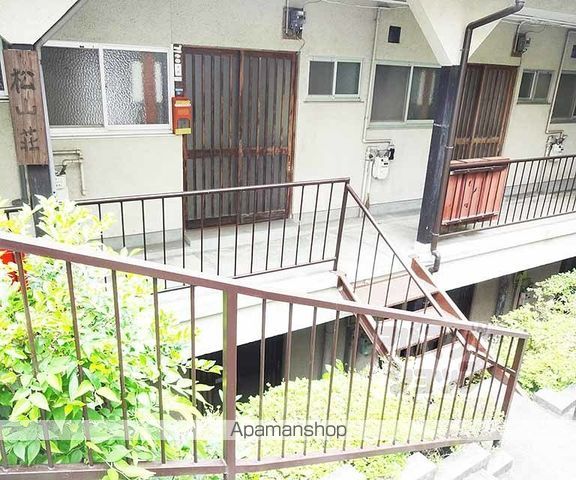 松山荘の玄関写真