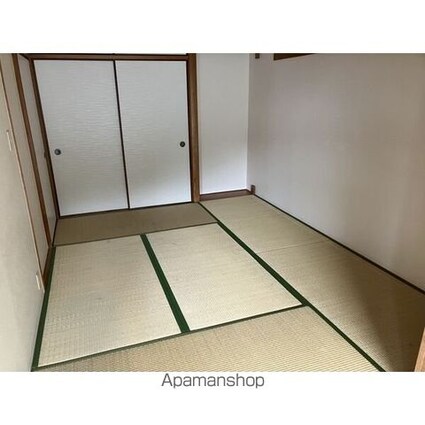 ダイアパレス下河内[3LDK/74.84m2]のリビング・居間4