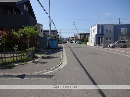 ハイネス自由ヶ丘　Ａ[3LDK/68.73m2]の周辺2