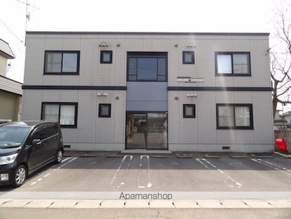 アスゴール弘前[2LDK/48m2]の外観3