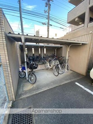 香川県高松市上之町１丁目[2LDK/62.06m2]の共用部2