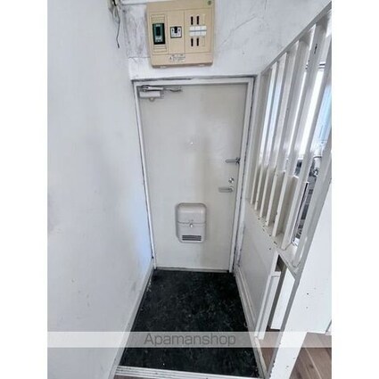 新代田マンション[3DK/42.6m2]の玄関