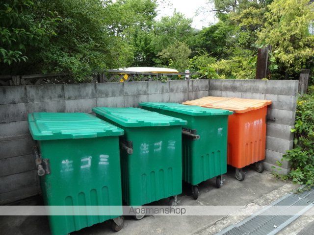 リバーランドジョイA棟の玄関写真