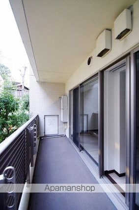 パークフラッツ市谷台町坂（旧アクシルコート市谷台町坂）[1LDK/45.88m2]のバルコニー