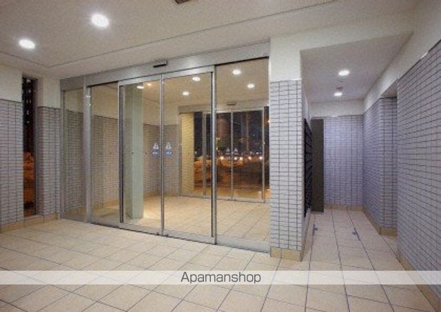 アーバンフラッツ豊平4条の玄関写真