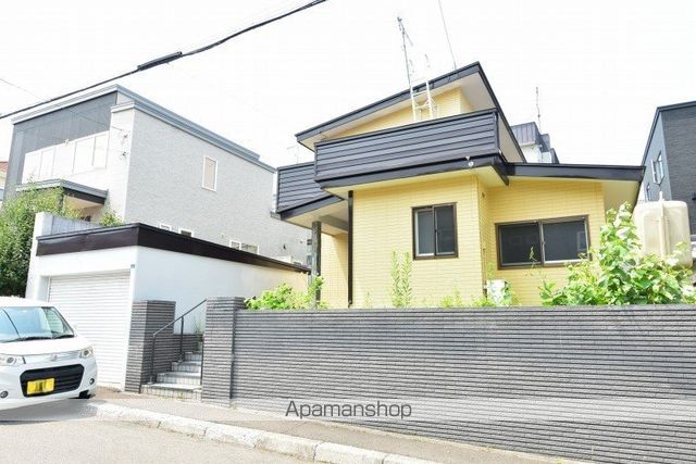 札幌市豊平区 2階建 築39年の外観写真