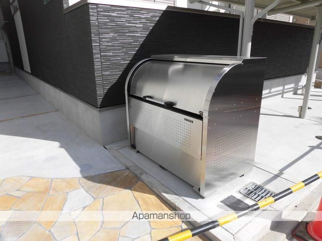 和歌山県和歌山市黒田[1K/31.2m2]の共用部1